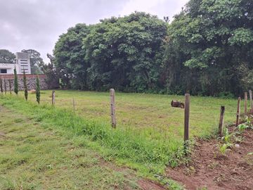 Se vende terreno en Chamilpa Cuernavaca