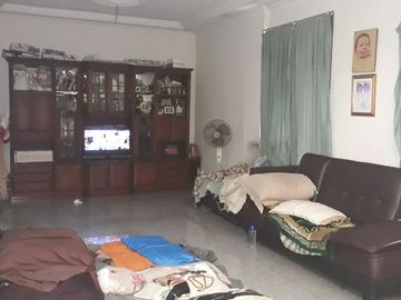 Rumah Lama Kokoh - Area Tanah Kusir