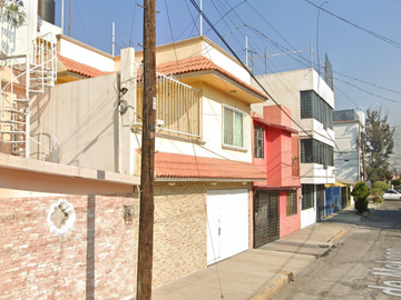 CASA EB VALLE DE ARAGON MUY AMPLIA, ACABADOS DE LUJO, CUENTA CON TODOS LOS SERVICIOS Y AMENIDADES.