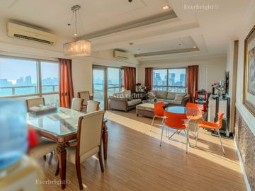 Rare Corner 3BR Unit with 4 Parking Slots For Sale - The Residences at Greenbelt