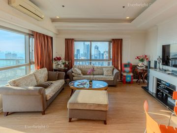 Rare Corner 3BR Unit with 4 Parking Slots For Sale - The Residences at Greenbelt