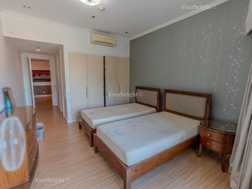 Rare Corner 3BR Unit with 4 Parking Slots For Sale - The Residences at Greenbelt