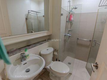 Rare Corner 3BR Unit with 4 Parking Slots For Sale - The Residences at Greenbelt