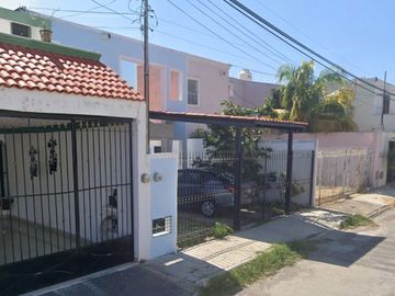 Casa en Venta en Chuburná de Hidalgo, Mérida, Yucatán JP2