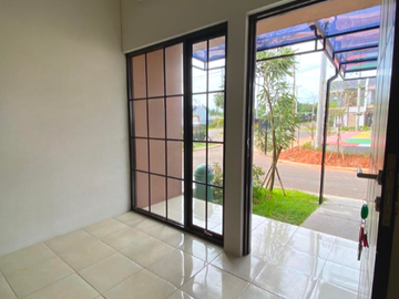 3 Kamar Tidur Rumah Perumahan Full Renovasi Cluster Kana Park Siap Huni Dekat Stasiun KRL Akses Tol Legok Parung Panjang Bogor Legok Cisauk Tangerang
