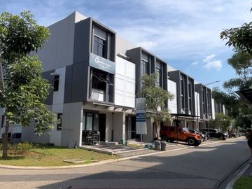 Rumah Usaha 3 Lantai di Delatinos BSD Dekat Tol dan Stasiun Kereta