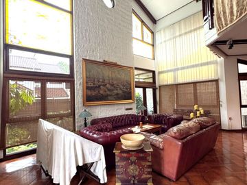 Rumah Asri di Cinere Luas, Nyaman, dan Lokasi Premium