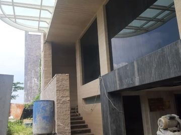 Rumah Pakuwon City Imperial Beach Surabaya Timur