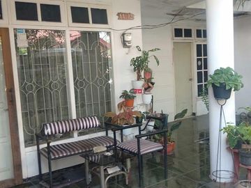 Dijual Ruumah 2 Lantai Di Taman Pondok Indah Wiyung