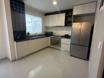 CASA EN VENTA EN PARQUE TESALIA EN LOMAS DE ANGELÓPOLIS A 10 MIN DE CHEDRAUI SELECT CASCATTA