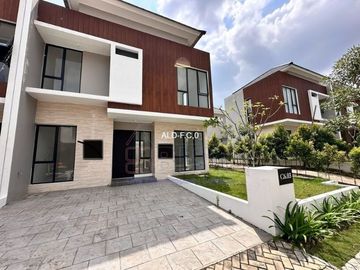 RUMAH 2 LANTAI CITRALAND MEGAH – BATAM CENTRE 4 KAMAR TIDUR LOKASI PREMIUM