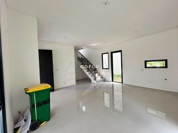 RUMAH 2 LANTAI CITRALAND MEGAH – BATAM CENTRE 4 KAMAR TIDUR LOKASI PREMIUM