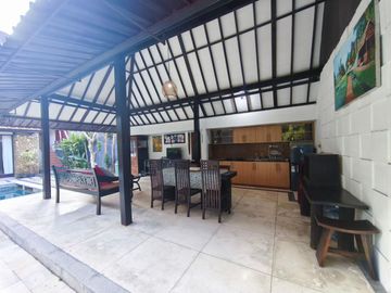 Dijual/Disewakan Villa  Lokasi Strategis di Jimbaran.