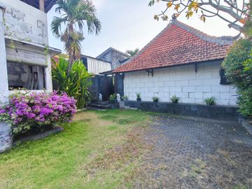 Dijual/Disewakan Villa  Lokasi Strategis di Jimbaran.
