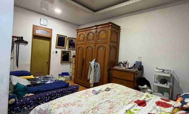 Dijual rumah semi furnished lokasi strategis di duta harapan Bekasi utara
