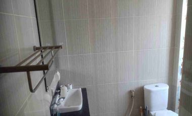 disewakan rumah semi furnished di cluster palm Summarecon bekasi