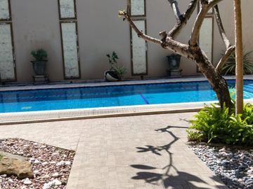 Ciamik Rumah Villa Bukit Regency 2 Pakuwon Ada Kolam Renang