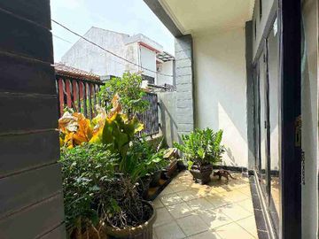 Rumah Secondary 2 Lantai di Jati Rahayu, Pondok Gede, Bekasi