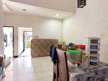 Rumah Secondary 2 Lantai di Jati Rahayu, Pondok Gede, Bekasi