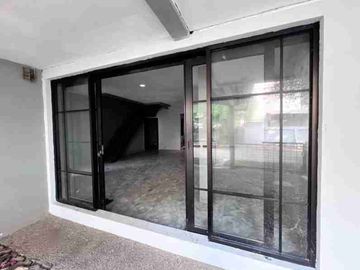RUMAH DIBAWAH NJOP DI JALAN HAJI SAMALI UJUNG, PEJATEN INDAH, JAKARTA SELATAN