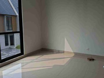 rumah brand new ada attic cluster viola sumarecon bekasi