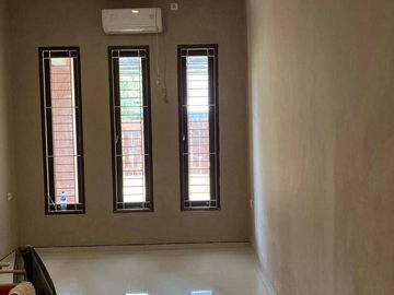 RUMAH KUTISARI INDAH UTARA SURABAYA SEMI FURNISH BARU RENOV