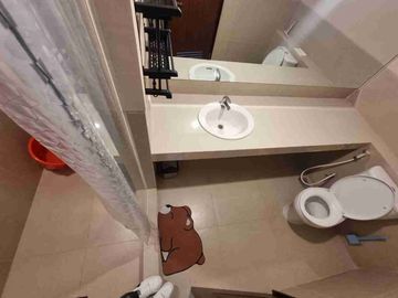 Di Sewakan Cepat Unit Bizloft URESIDENCE TOWER Supermal Karawaci