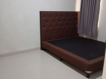 Dijual Rumah Taman Semanan Indah Hook LT 192M2, Utara, Ada Taman!