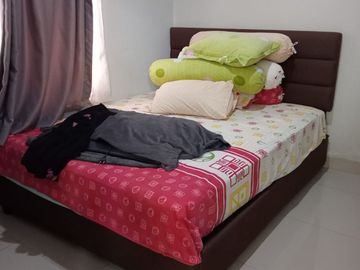 Dijual Rumah Taman Semanan Indah Hook LT 192M2, Utara, Ada Taman!