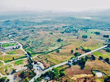 𝐑𝐔𝐒𝐇 𝐒𝐀𝐋𝐄: PRIME FLAT RAW LAND IN TARLAC CONNECTING CAPAS-BOTOLAN HIGHWAY
