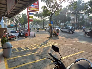 Di Jual Ruko 2 Lantai  Boulevard Graha Raya Depan Cluster Anggrek Loka