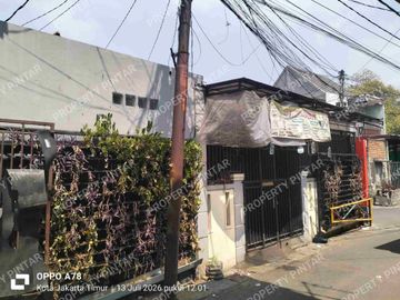 DI JUAL RUMAH HOOK MURAH AKSES BISA 2 MOBIL BISA BUAT USAHA  DI CONDET JAKTIM