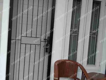 DI JUAL RUMAH MURAH 2 LANTAI DLM CLUSTER DI CONDET JAKARTA TIMUR