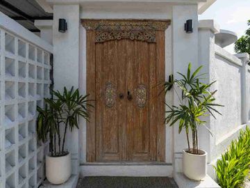 Villa Mewah Nusa Dua Cluster One Gate Siap Huni