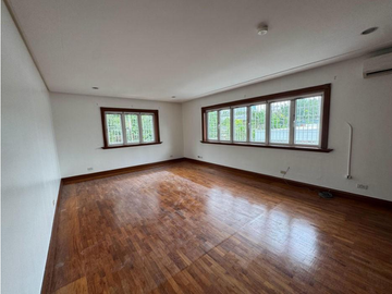 House and Lot for Lease in Dasmarinas Village