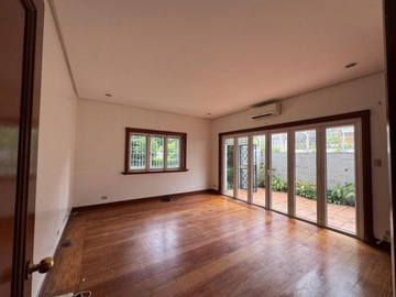 House and Lot for Lease in Dasmarinas Village
