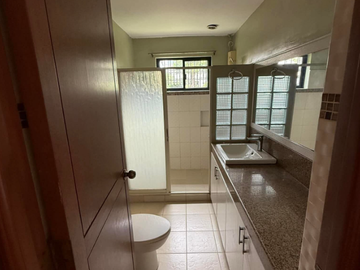 House & Lot With Swimming Pool For Rent