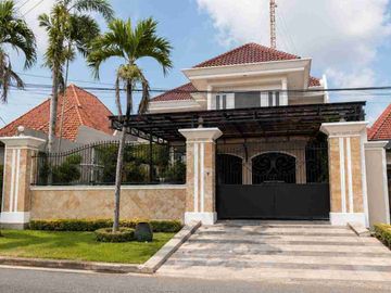 DIJUAL Rumah mewah pusat kota