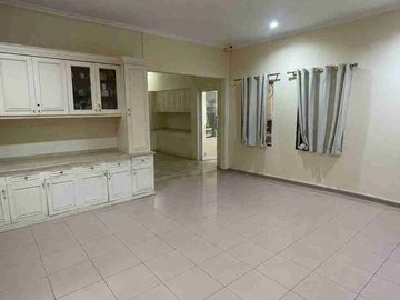 DIJUAL Rumah mewah pusat kota