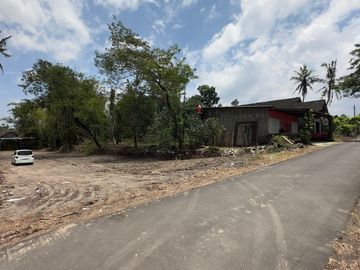 Selangkah Jl SMP N 2 Kalasan Tanah Jogja SHM Cocok Hunian