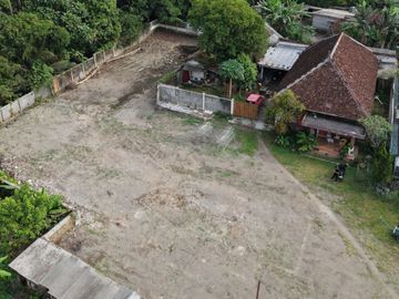 Dekat Pasar Ngemplak Tanah SHM Strategis Akses Mudah