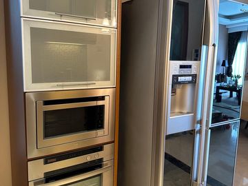 Harga Turun! Disewakan Capital Residence Scbd, 148M², 3+1Br