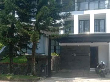jual cepat rumah 2,5 lantai  the summit rancamaya bogor harga termurah