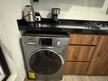 Departamento Nuevo Amueblado de Lujo Renta | Decorado Profesional con Granito Negro | Torre Patriota