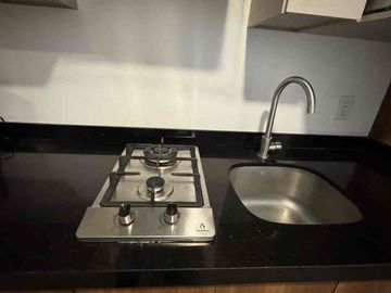Departamento Nuevo Amueblado de Lujo Renta | Decorado Profesional con Granito Negro | Torre Patriota