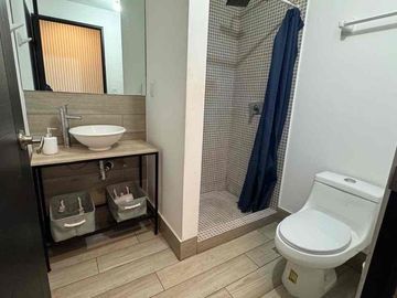 Departamento Nuevo Amueblado de Lujo Renta | Decorado Profesional con Granito Negro | Torre Patriota