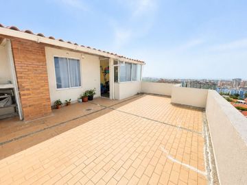 SE VENDE APARTAMENTO DUPLEX MIRAMAR