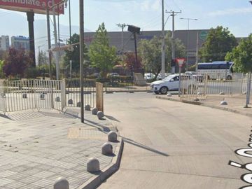 CASA ESQUINA FRENTE A METRO PEDREROS IDEAL INVERSIÓN