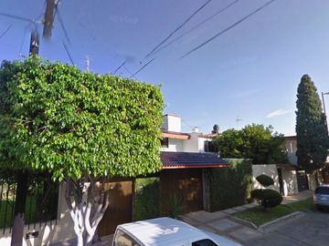 VENTA DE CASA EN CIRCULO TERRAZA EN LAS TERRAZAS EN TUXTLA CHIAPAS