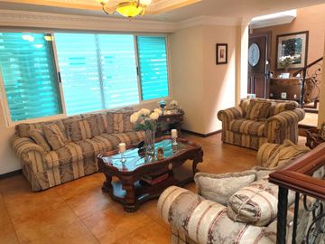 La residencia que redefine tu estilo de vida en Hacienda del Valle. 4 habitaciones, 4.5 baños